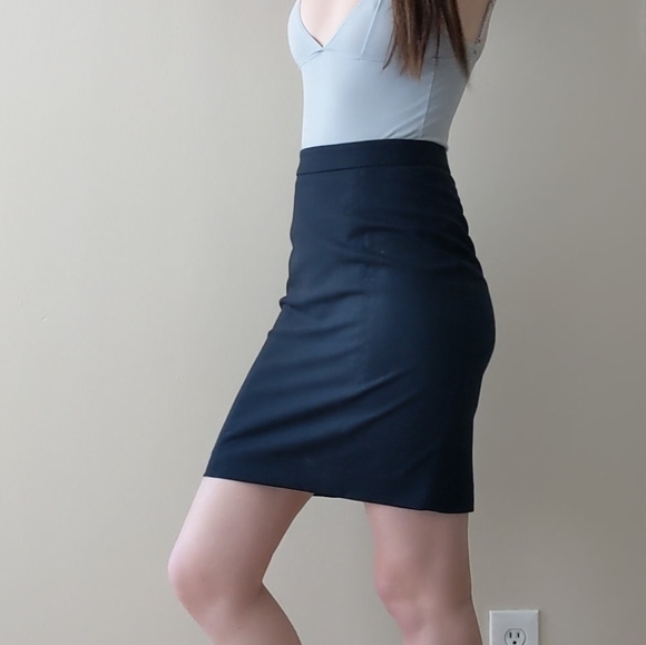 Club Monaco Wool Skirt - Picture 3 of 5